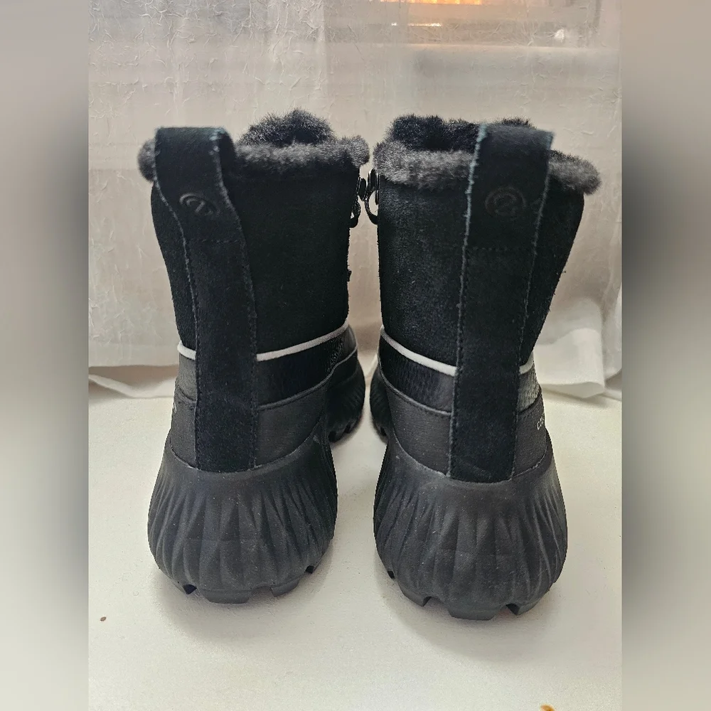 Cole Haan stylish black